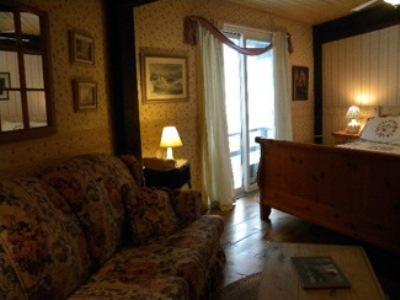 Stouffermill Bed & Breakfast Algonquin Highlands Номер фото